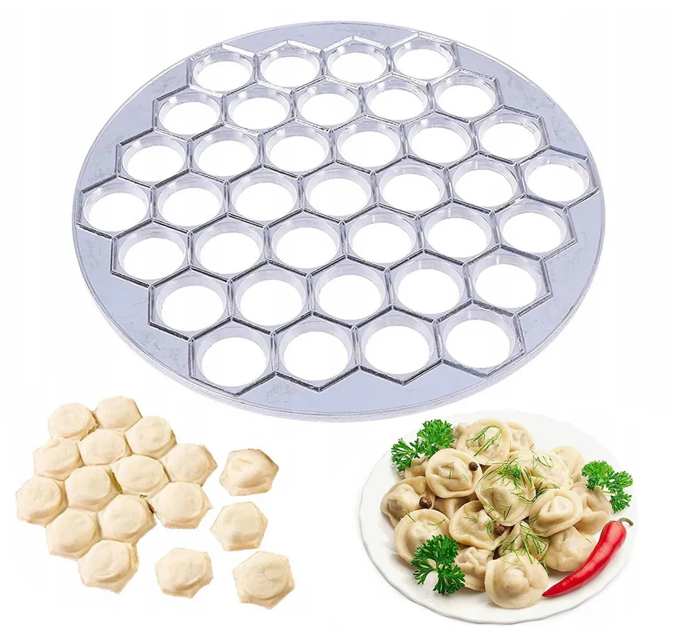 Pierożnica forma do pierogów uszek metalowa koło 3cm 37szt